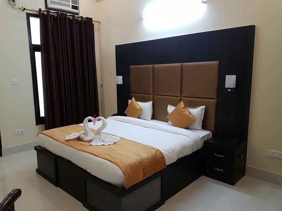 Taraji Resort Ayodhya エクステリア 写真